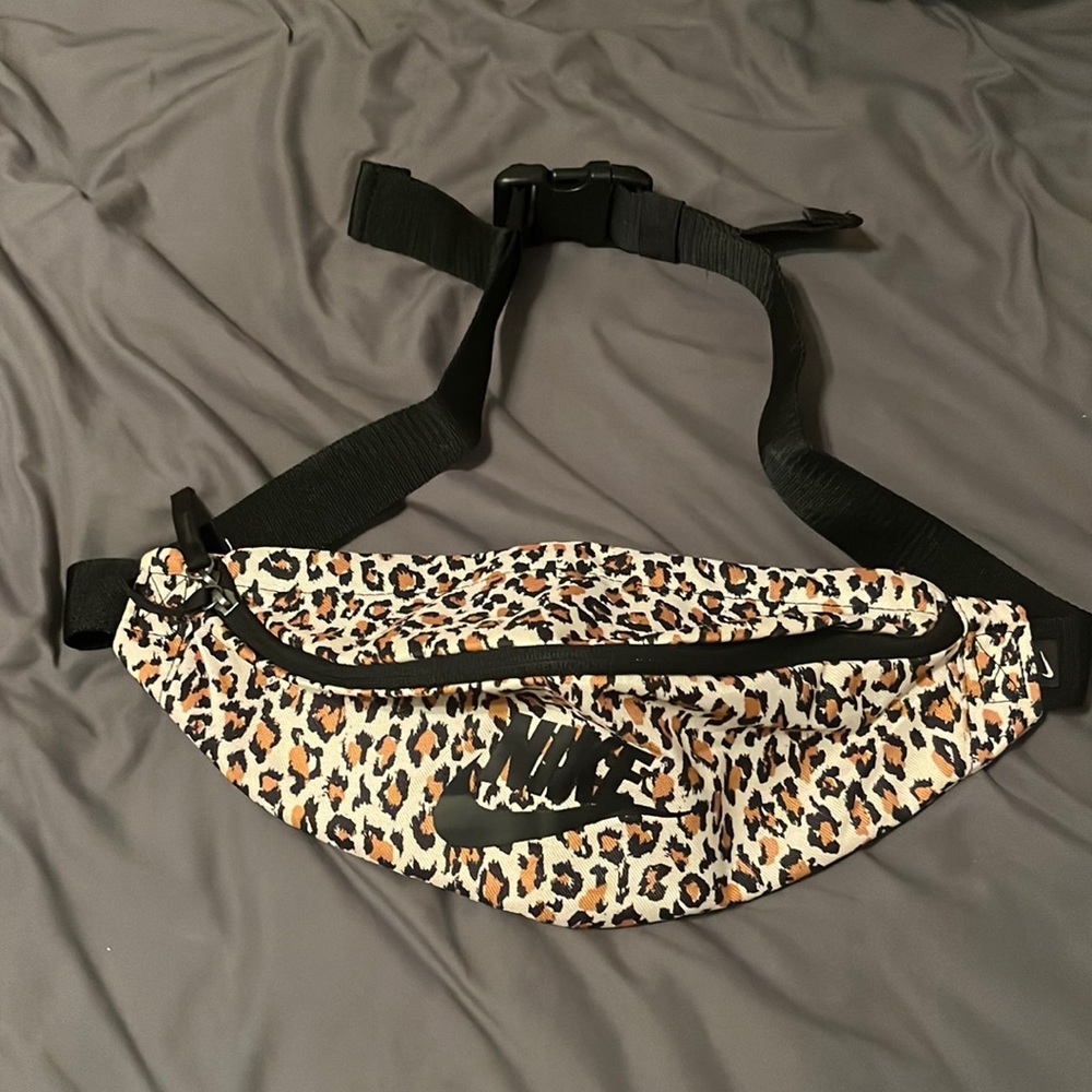 Cheetah Print Nike Fanny Pack 3 packets.